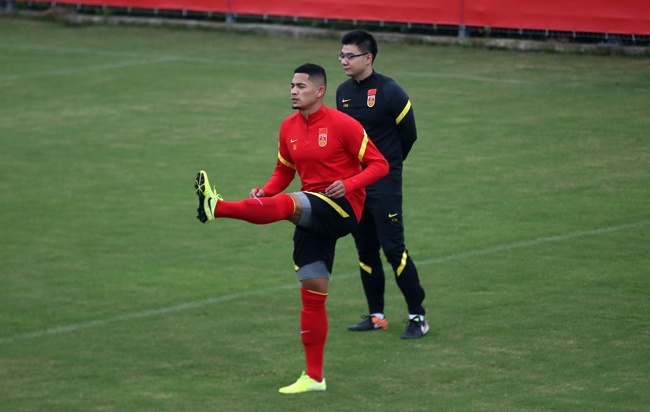 Trung Quoc trieu tap 6 cau thu nhap tich anh 5