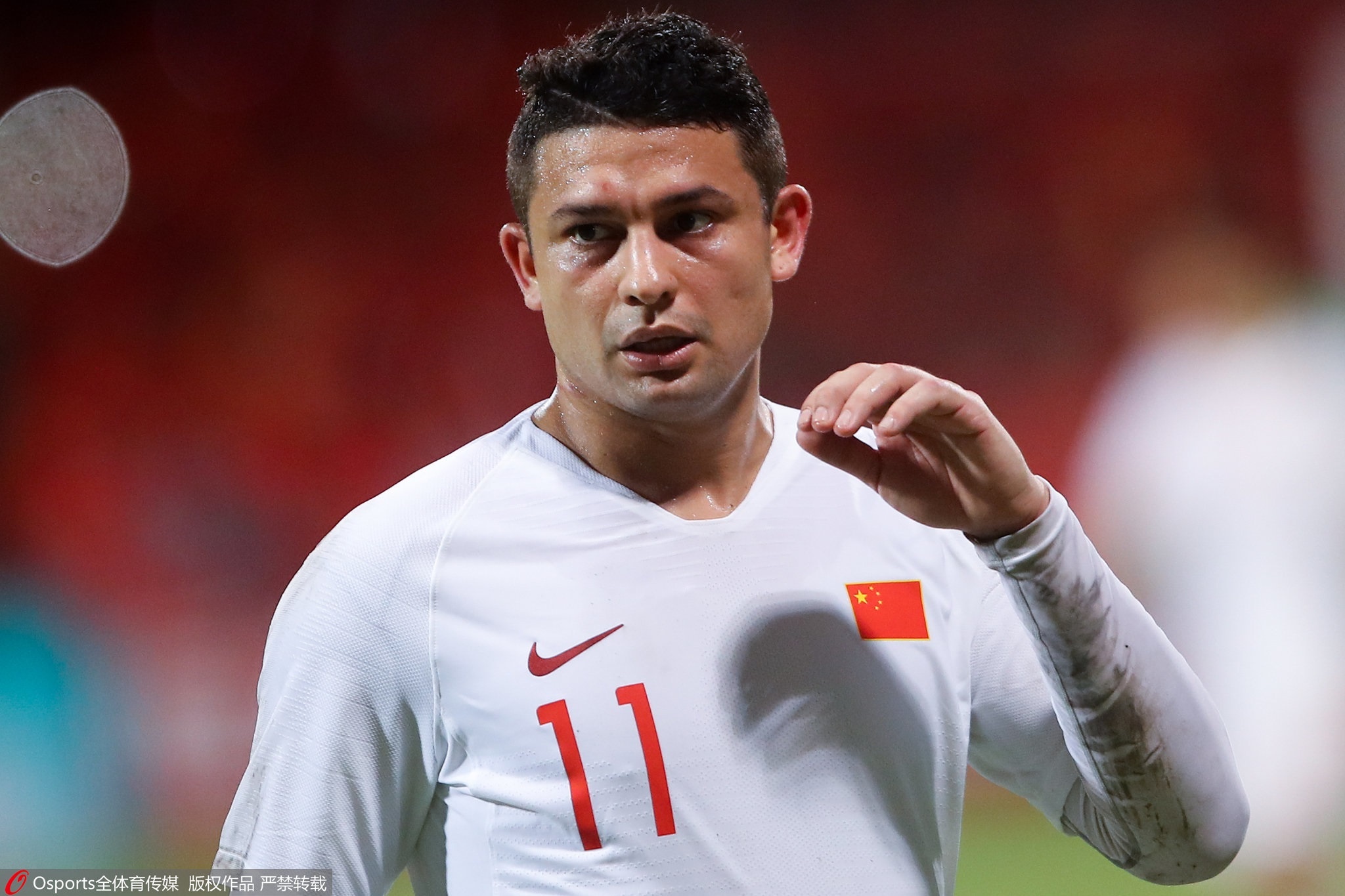 Trung Quoc trieu tap 6 cau thu nhap tich anh 1