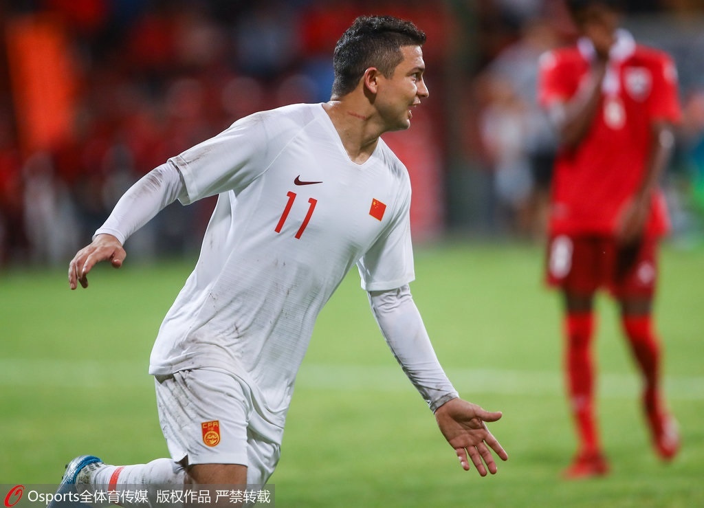 Trung Quoc trieu tap 6 cau thu nhap tich anh 2