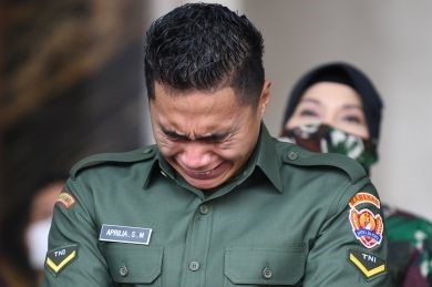 Manganang khoc khi duoc doi ten va gioi tinh hinh anh