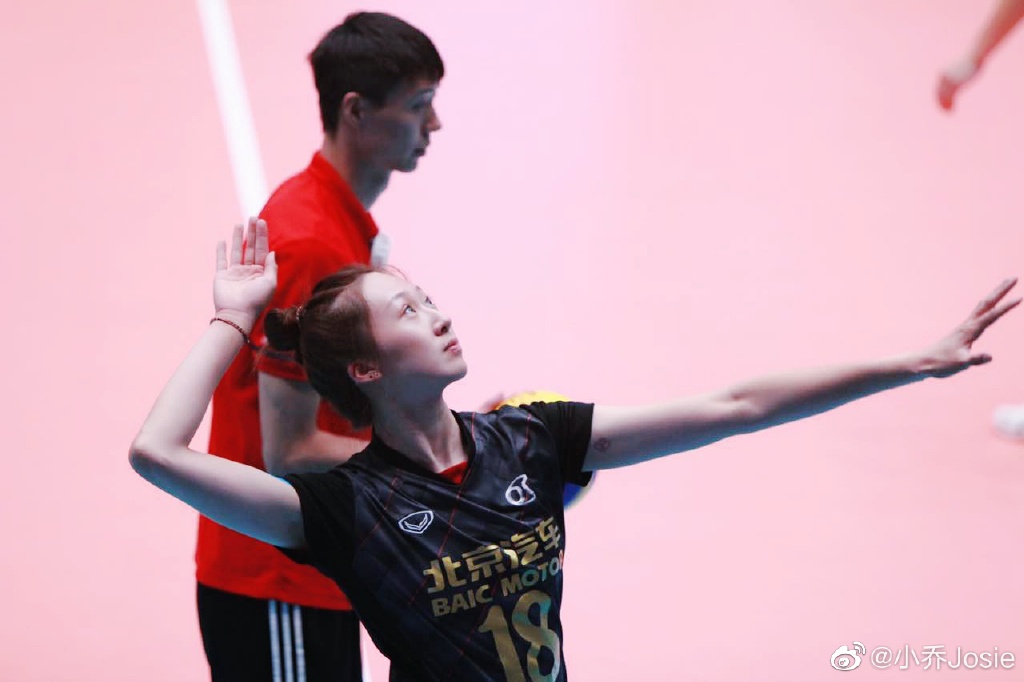 hoa khoi bong chuyen giai nghe anh 2