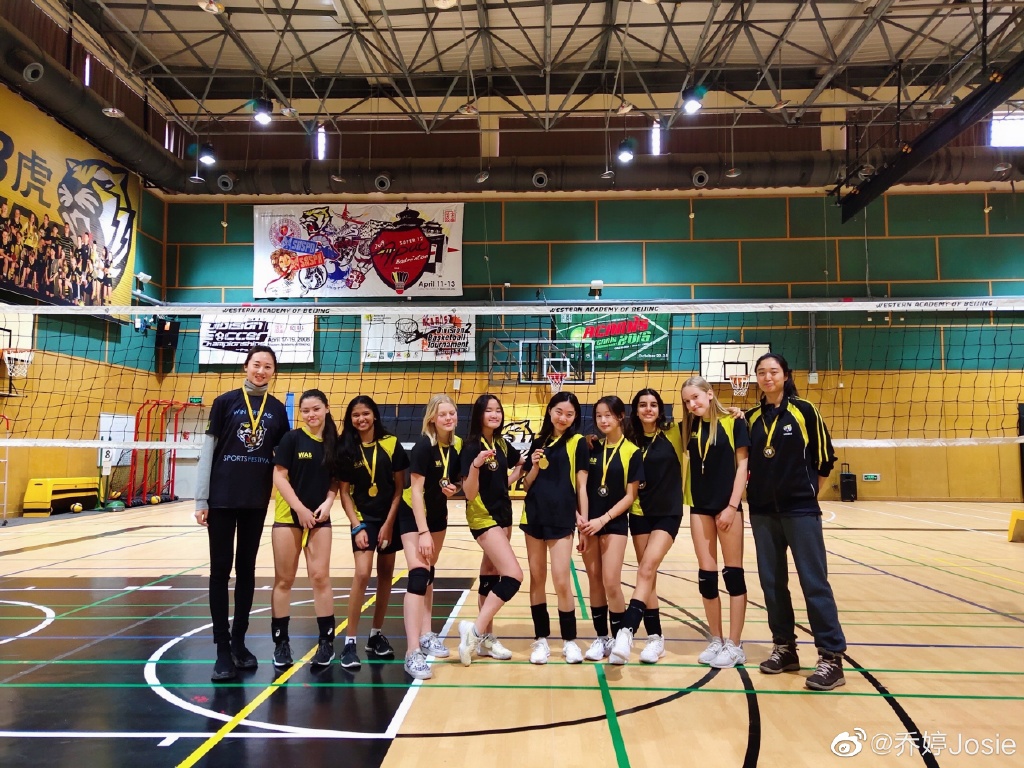 hoa khoi bong chuyen giai nghe anh 9