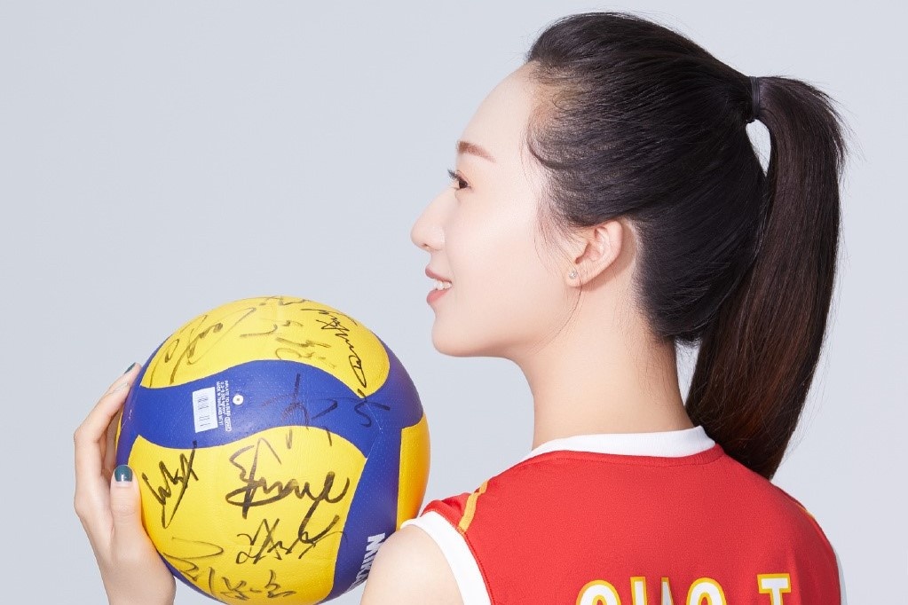 Ve dep cuu tuyen thu Trung Quoc giai nghe vi hinh xam hinh anh