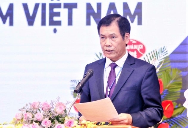 Ong Tran Duc Phan giu chuc chu tich Lien doan Bong chay va Bong mem hinh anh