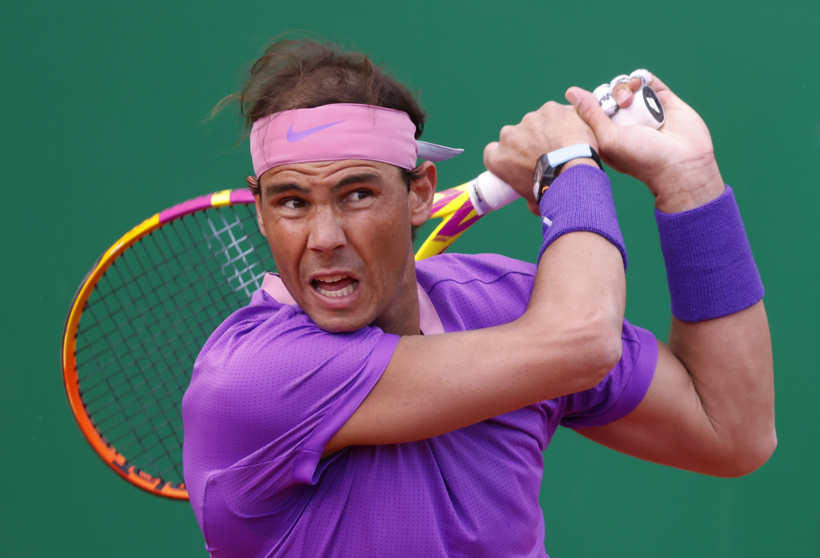 Nadal xin loi khi loai Dimitrov sau 55 phut hinh anh