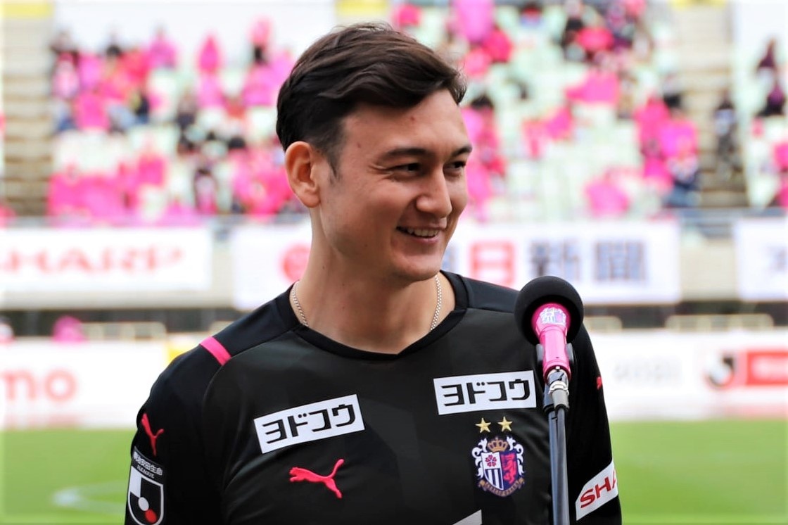 Bao Thai goi Van Lam la 'than may man' cua Cerezo Osaka hinh anh