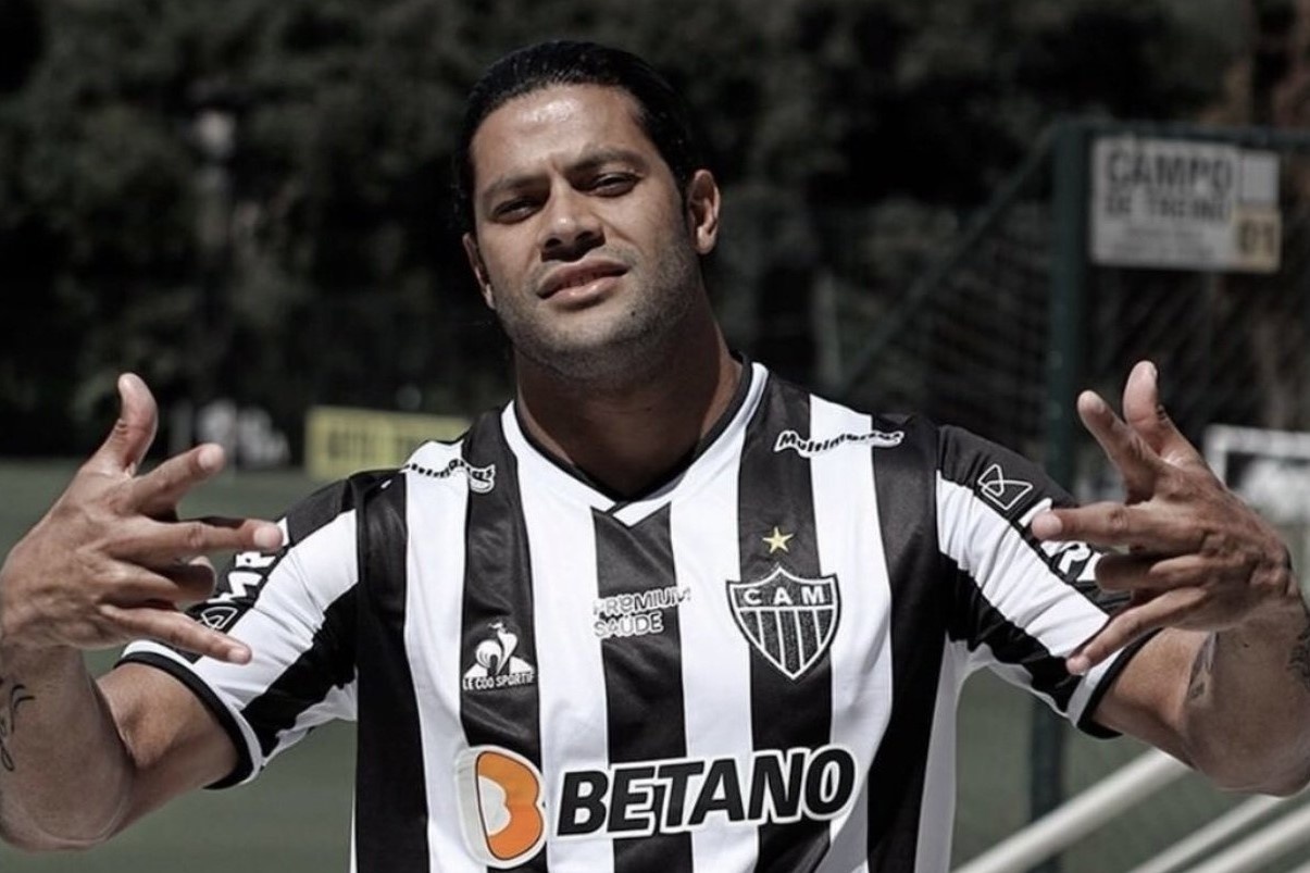 Hulk to thai do khi tro ve Brazil thi dau hinh anh