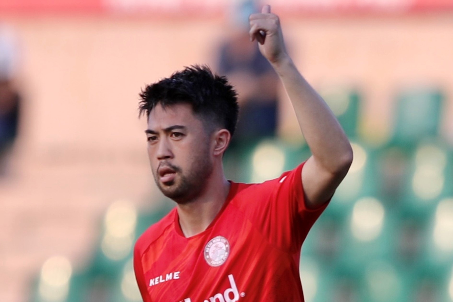 Lee Nguyen sut xa mo ty so cho CLB TP.HCM truoc Hai Phong hinh anh