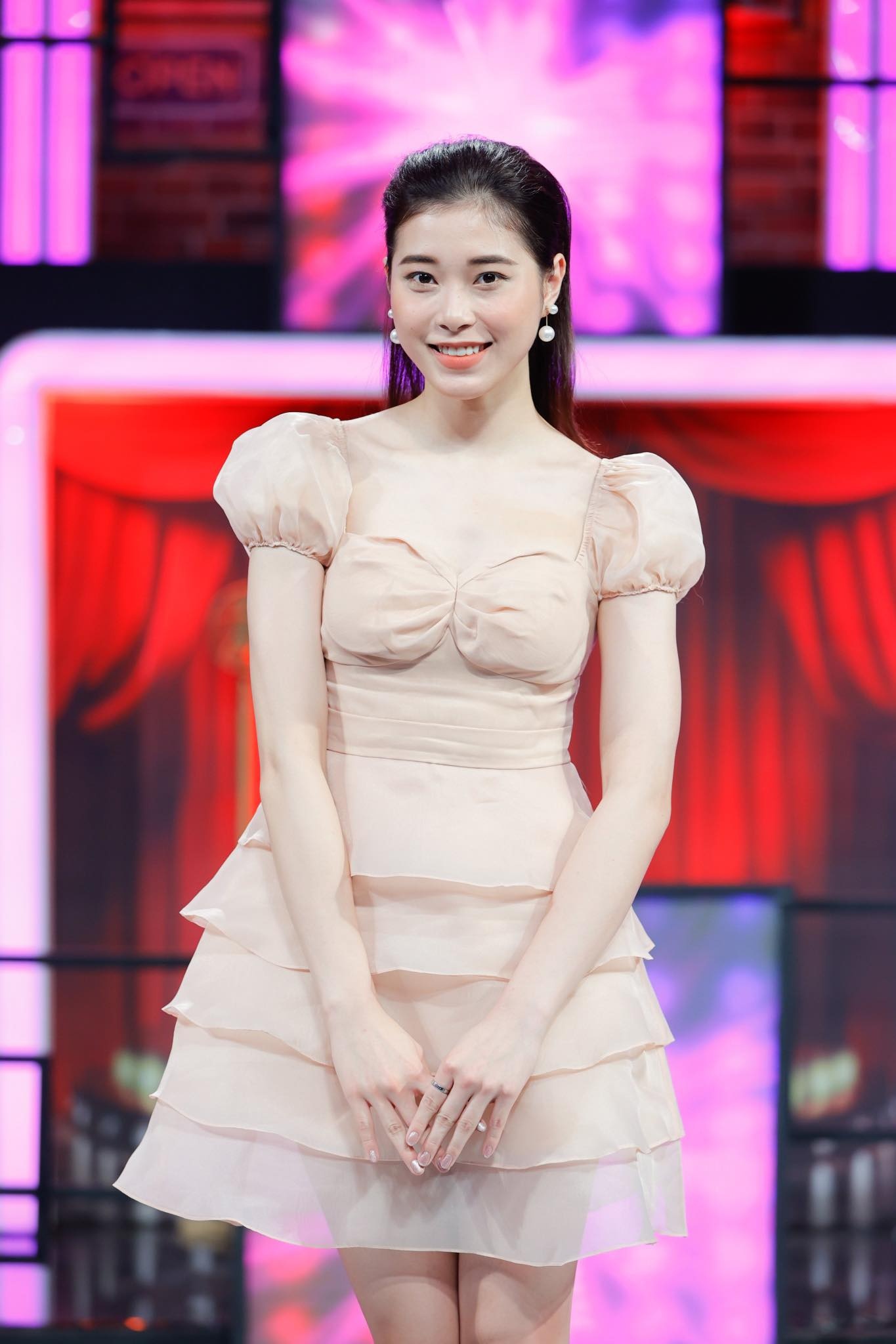 Thu Huyen choi gameshow anh 1