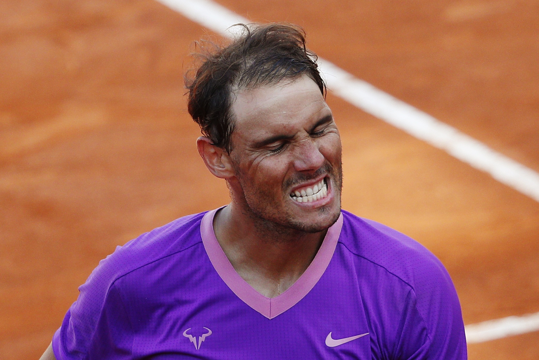 Nadal gianh chien thang nghet tho truoc Shapovalov hinh anh