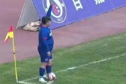 'Ong chu vao san thi dau la su si nhuc cua bong da Trung Quoc' hinh anh