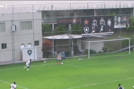 Thu mon sut bong ve luoi nha hinh anh