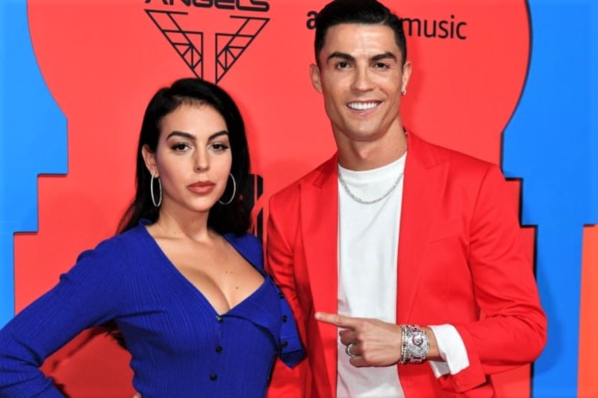 Ronaldo gap rac roi voi can ho dat nhat Bo Dao Nha hinh anh