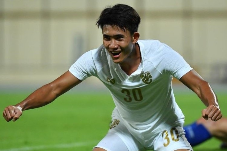 Suphanat lap ky luc o tuyen Thai Lan hinh anh