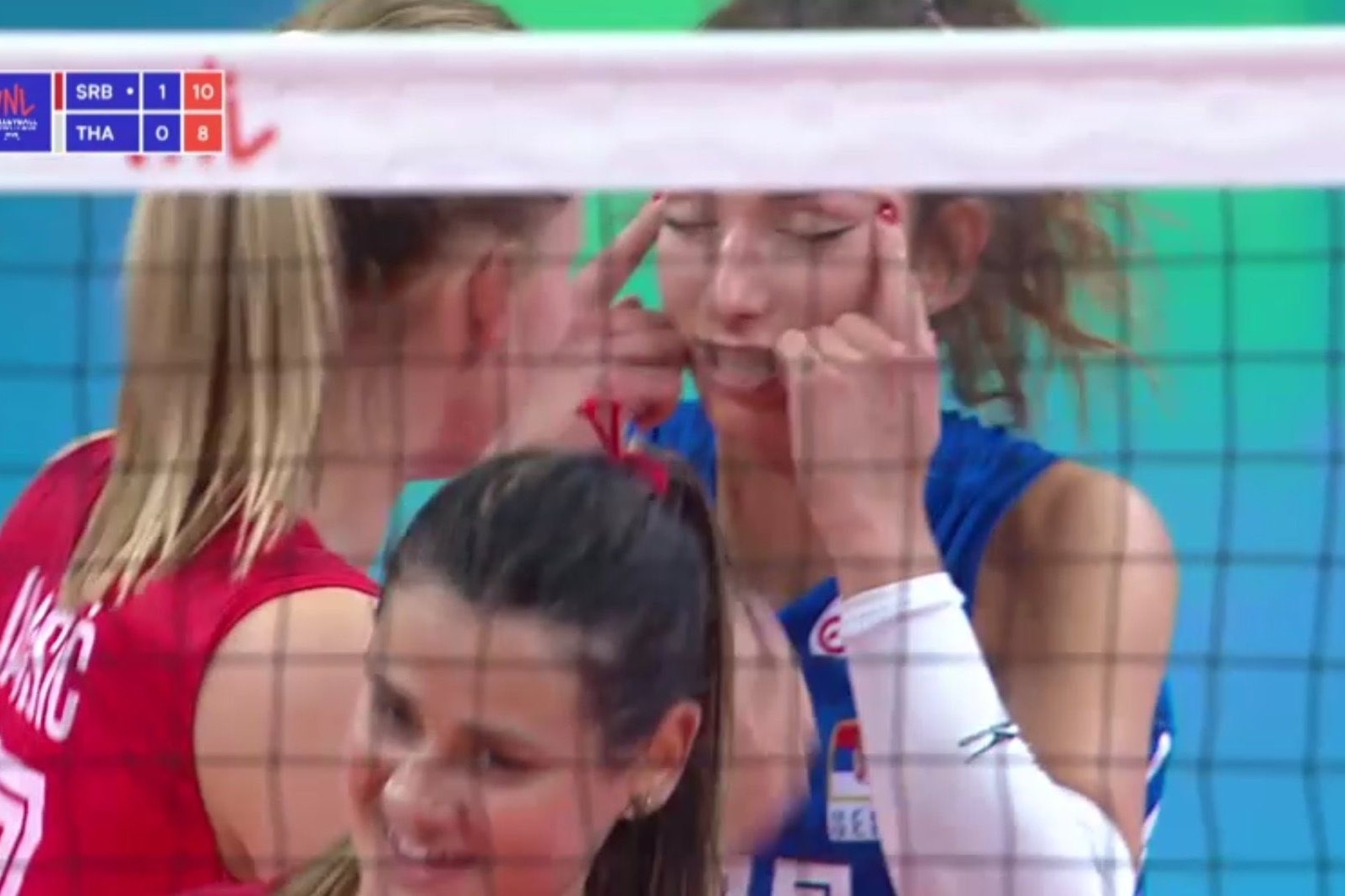 Tuyen bong chuyen Thai Lan bi phan biet chung toc o giai the gioi hinh anh