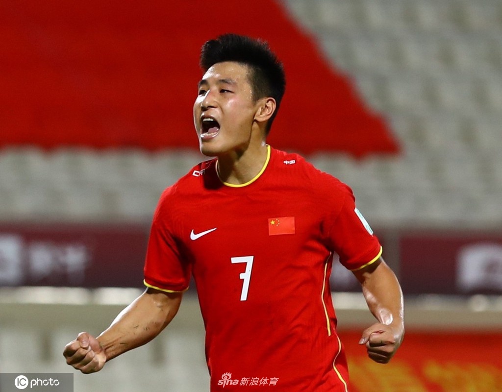 Tuyen Viet Nam gap Trung Quoc anh 1