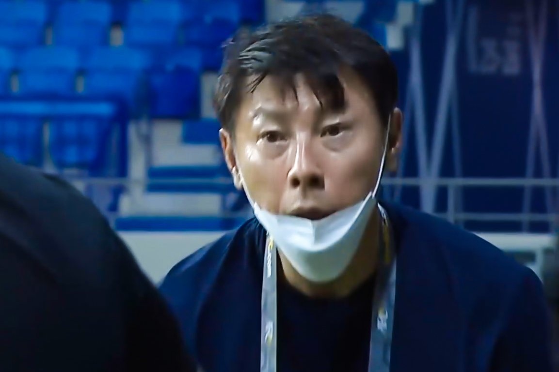 HLV Shin van cay cu vi nhan the vang o tran thua tuyen Viet Nam hinh anh