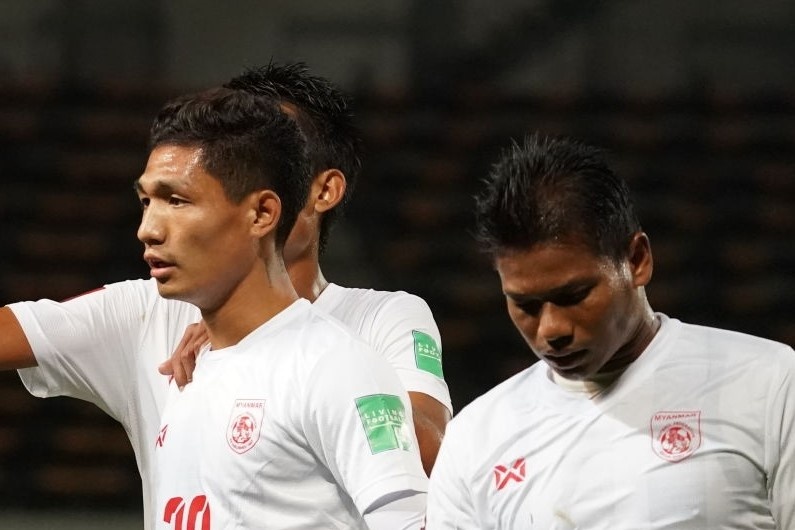 Myanmar xuong cuoi bang sau tran thua 1-8 tai vong loai World Cup hinh anh