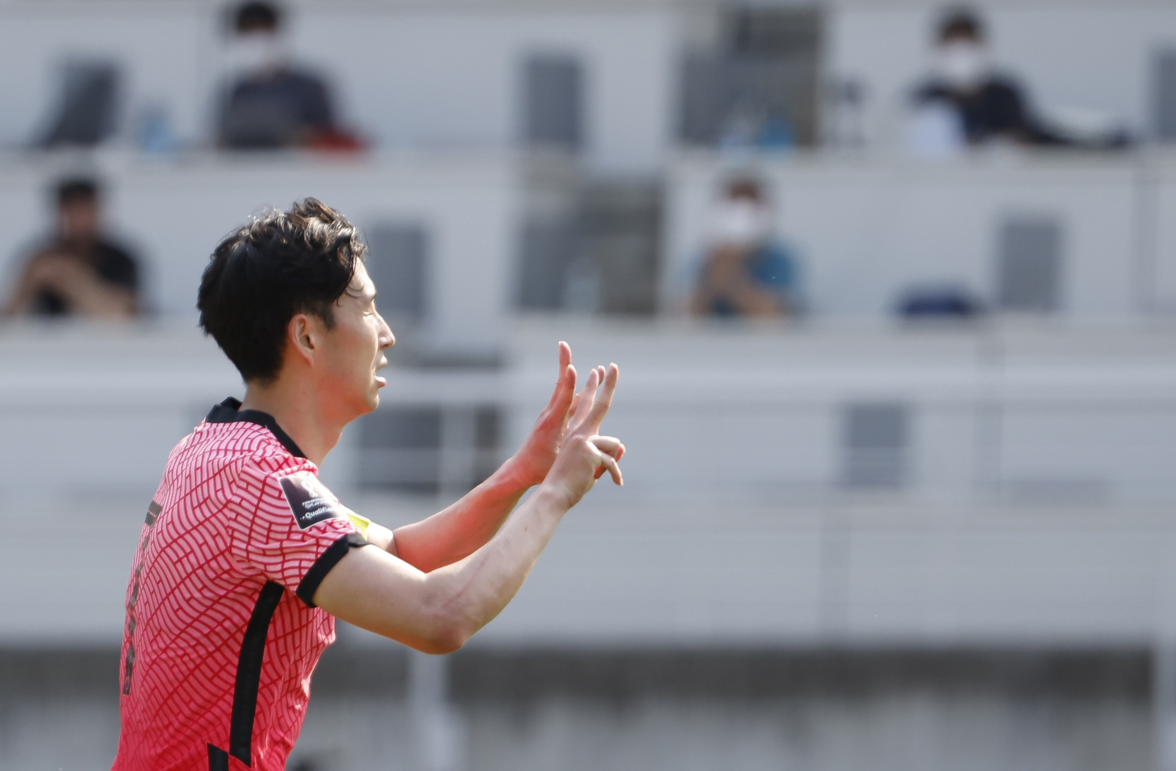 Son Heung-min ghi ban anh 8