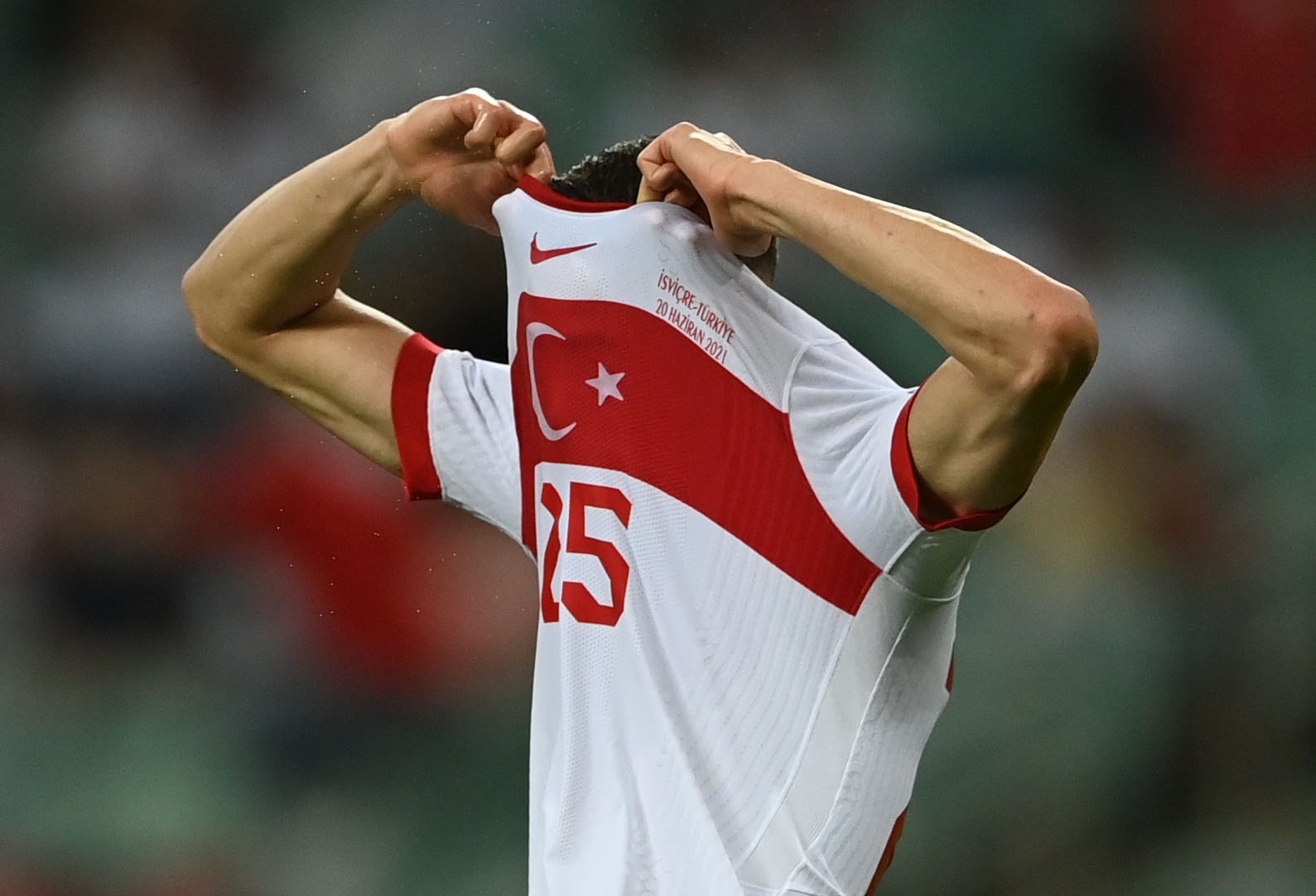 Tho Nhi Ky bi loai sau 3 tran toan thua hinh anh