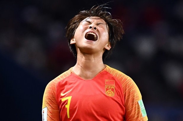 Tuyen nu Trung Quoc bi cam mua sam truc tuyen truoc them Olympic hinh anh