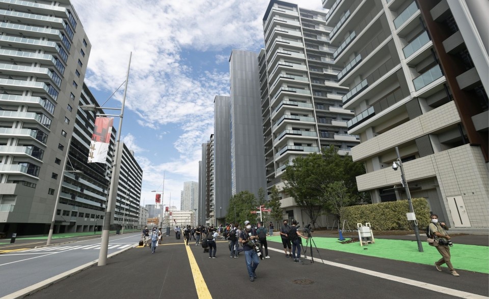 Lang Olympic mo cua anh 10