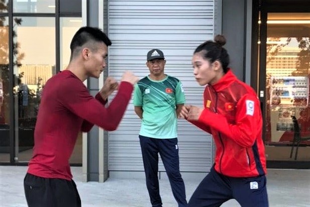 VDV Viet Nam tranh thu tap luyen tai lang Olympic hinh anh