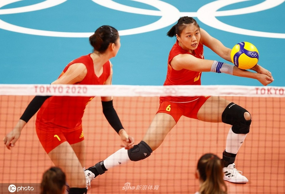 Bong chuyen Olympic Tokyo anh 2