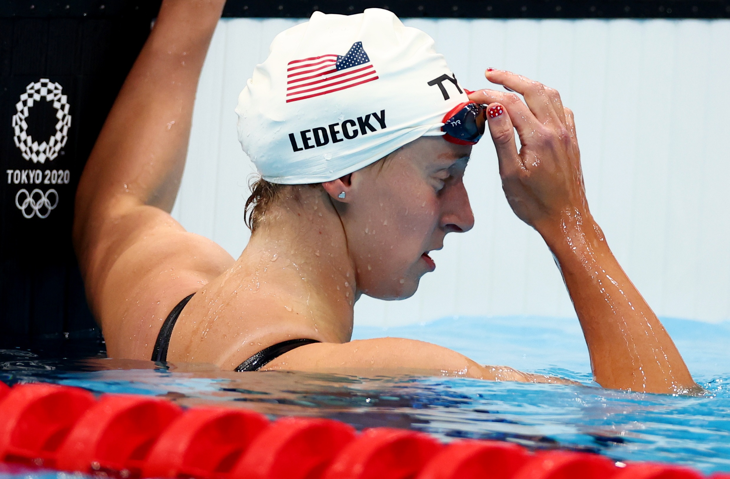 Nha vo dich Olympic bi danh bai o noi dung 400 m tu do nu hinh anh