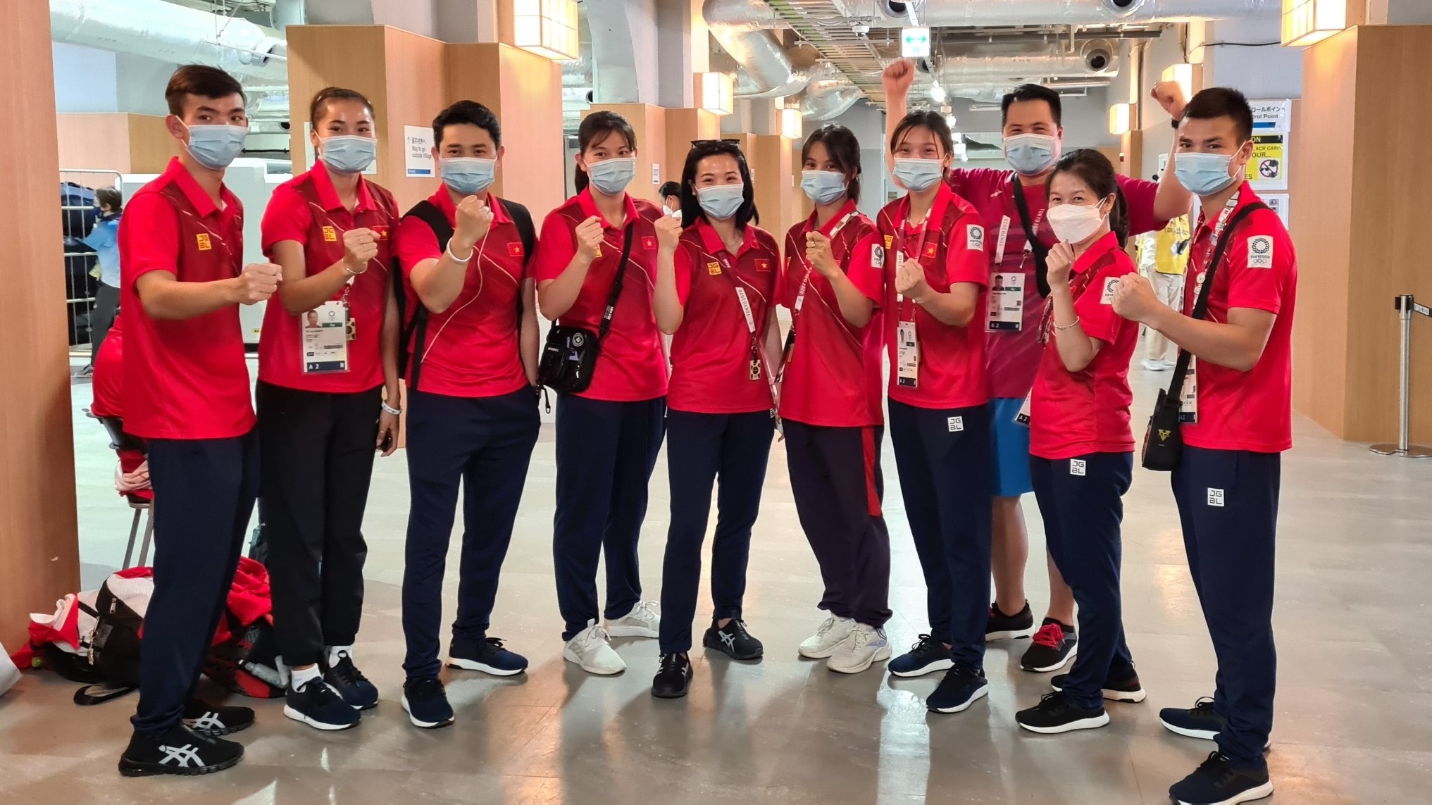 Doan the thao Viet Nam ve nuoc anh 4