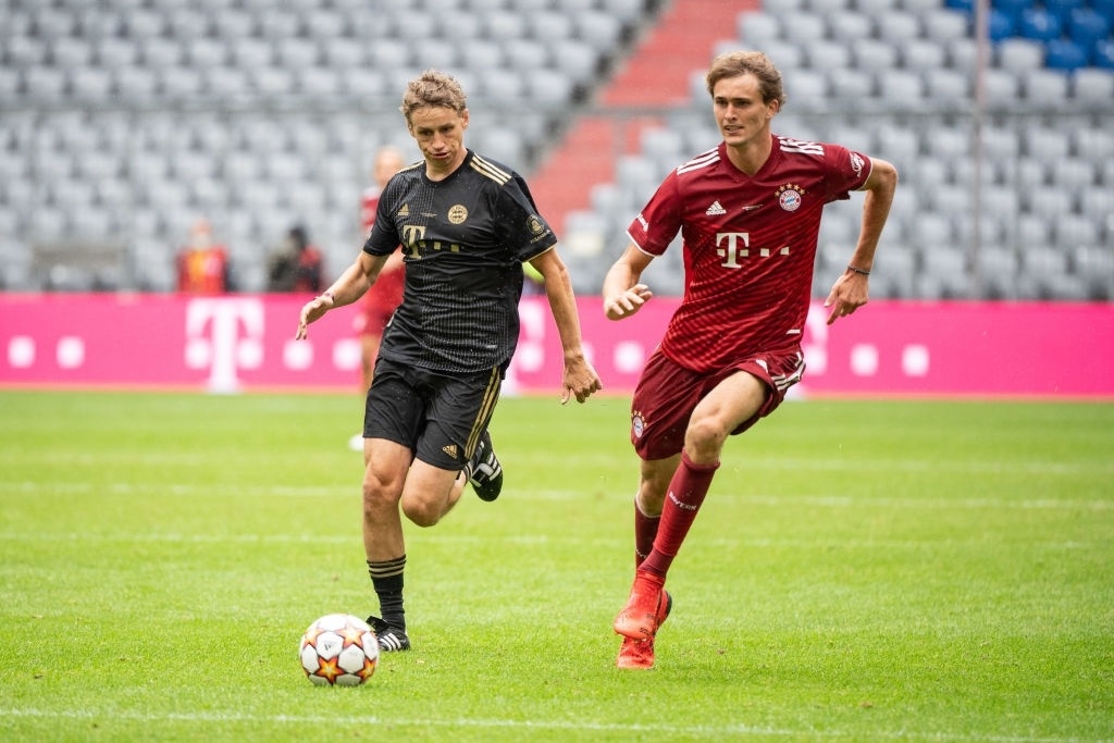 Zverev so tai voi cau thu Bayern anh 1