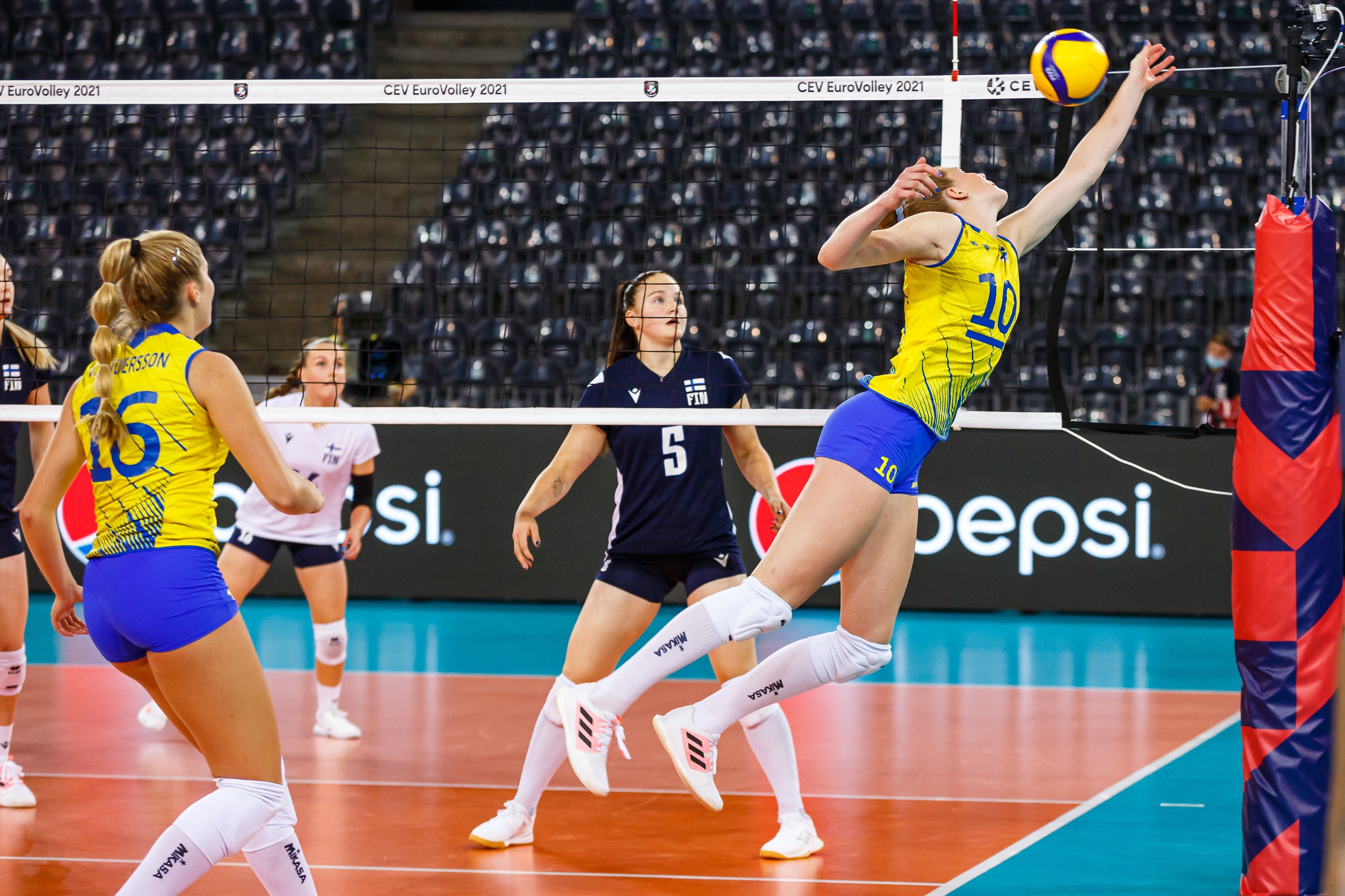 hoa khoi bong chuyen anh 3