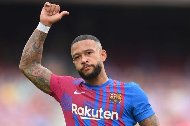 Depay giup Barca ha Getafe hinh anh