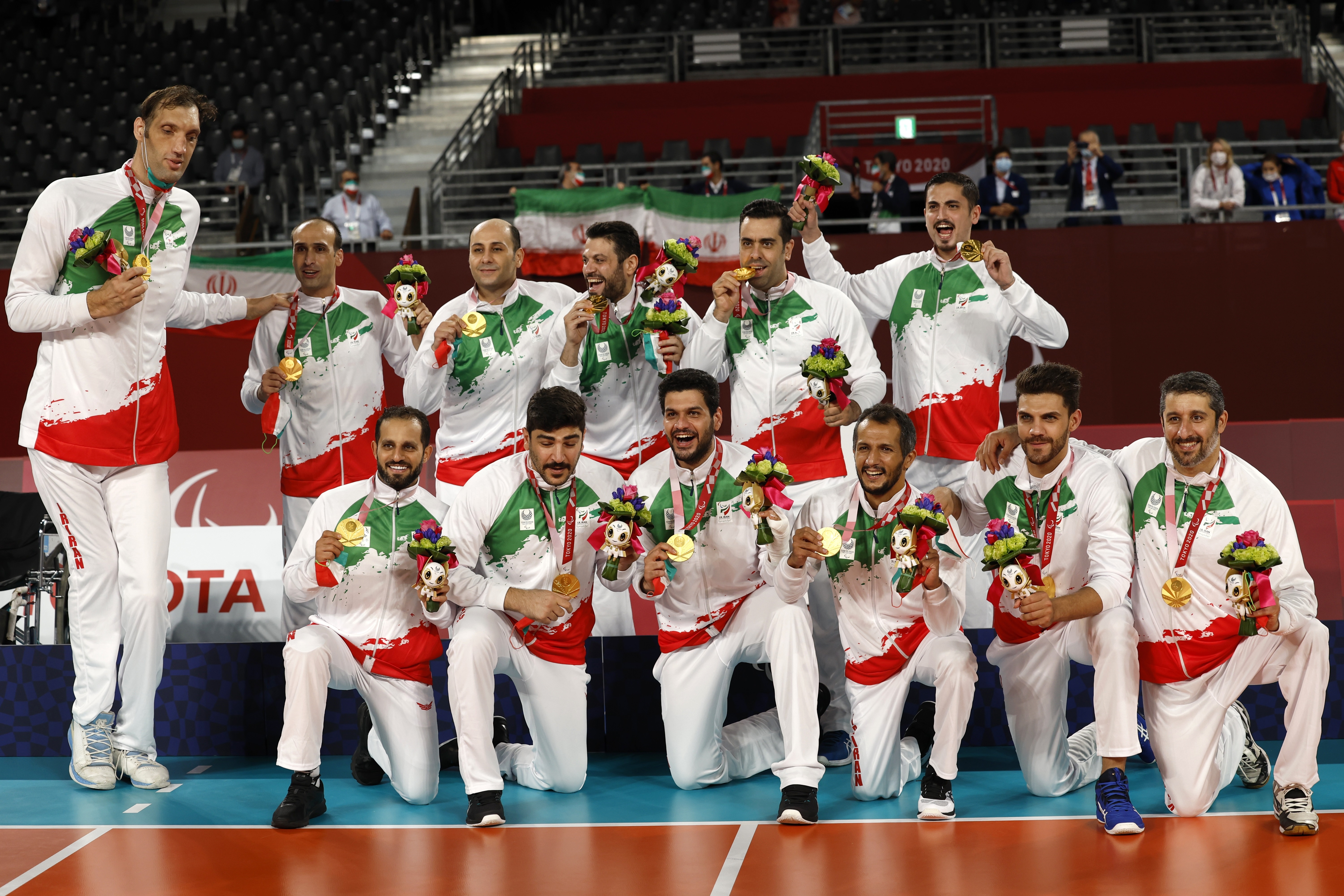 Nguoi khong lo Bong chuyen Paralympic anh 1