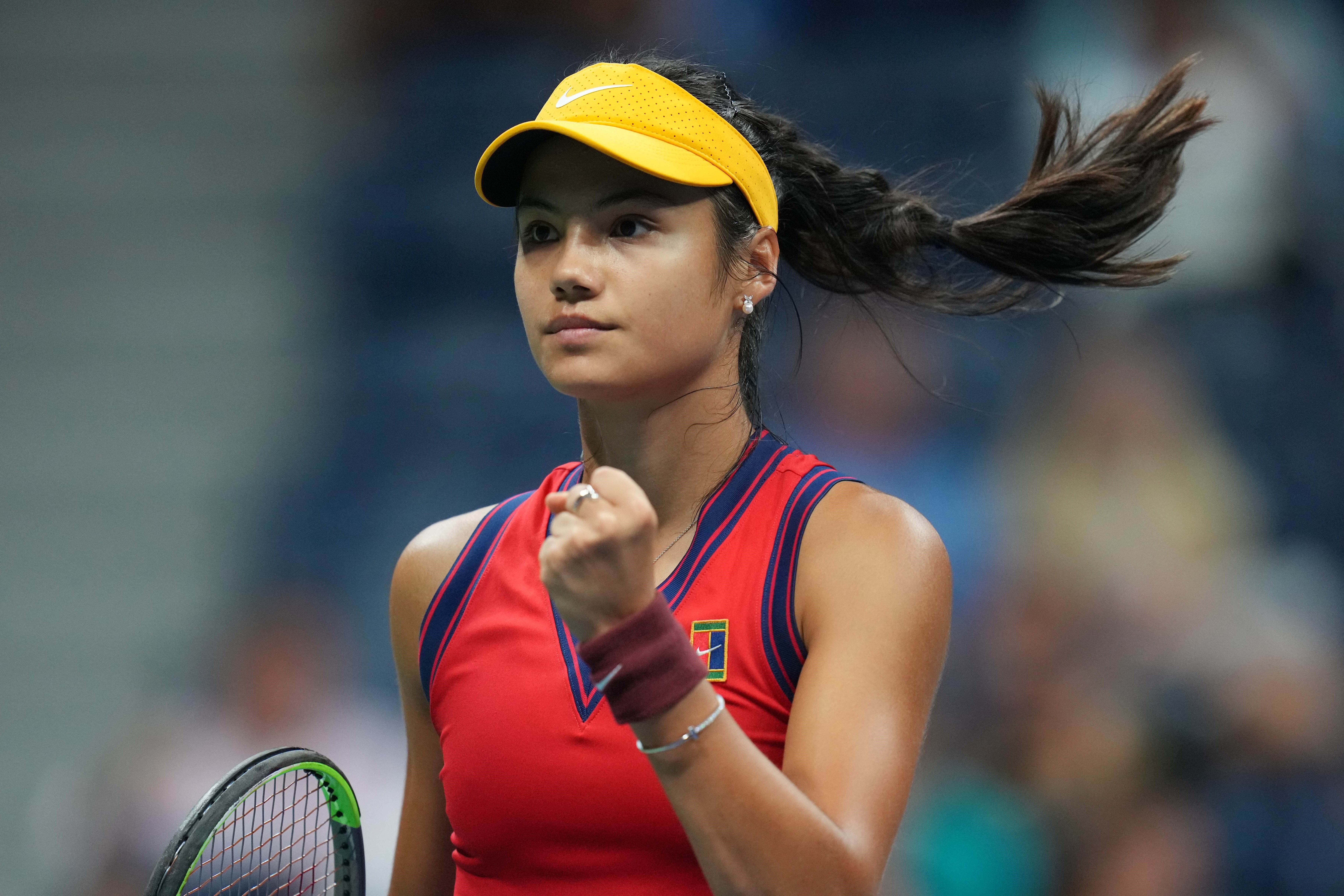 Tay vot 18 tuoi di vao lich su US Open hinh anh