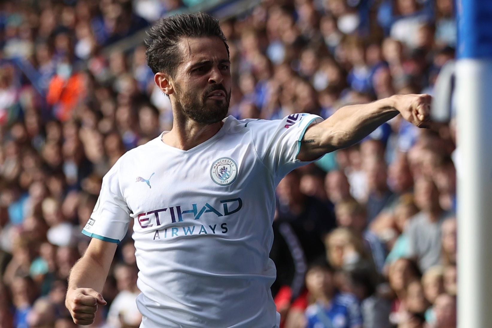 Bernardo Silva giup Man City len vi tri nhi bang hinh anh