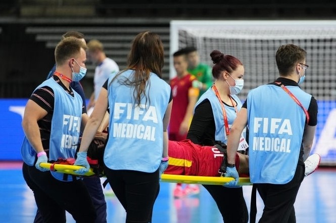 Duc Tung phai roi san bang cang hinh anh