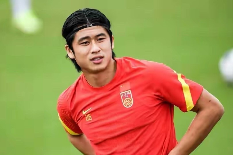 Cau thu Trung Quoc chi ra diem yeu cua tuyen Viet Nam hinh anh