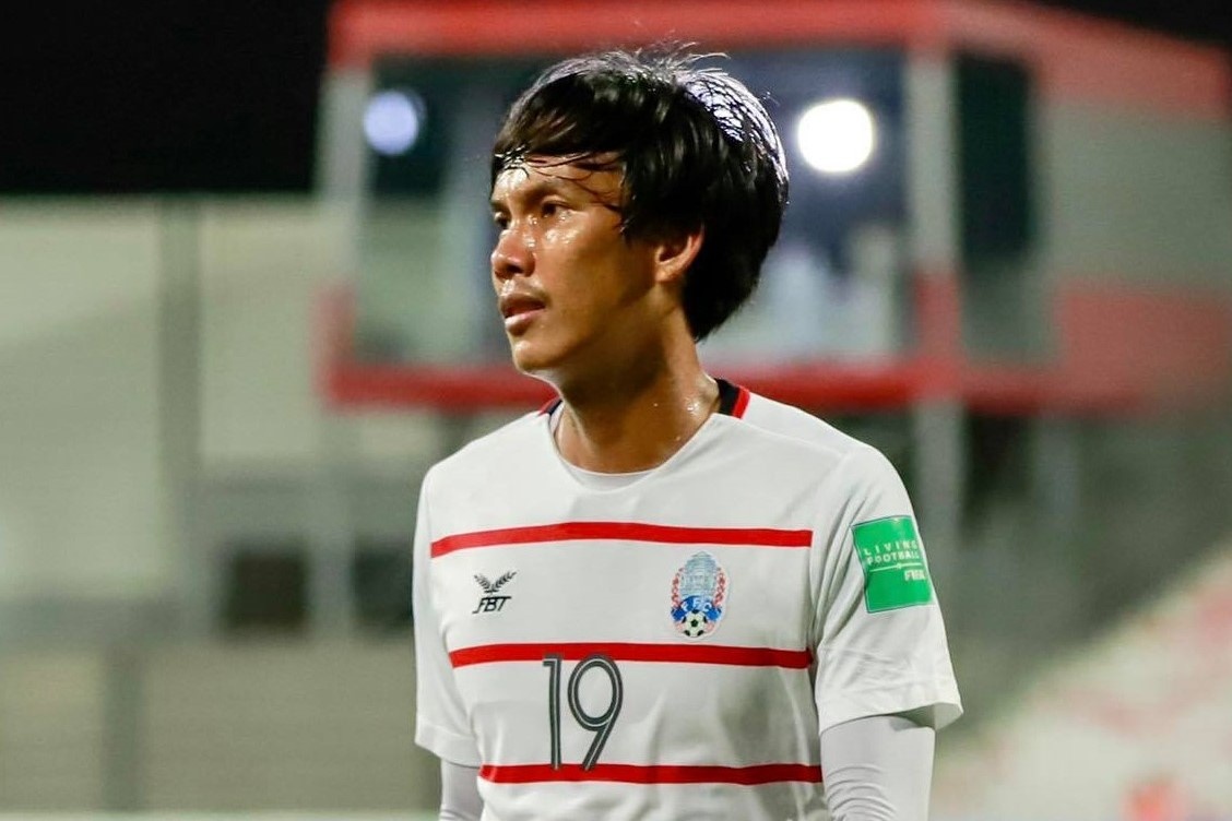 Bao Campuchia: 'Thay tro Honda o bang tu than tai AFF Cup' hinh anh