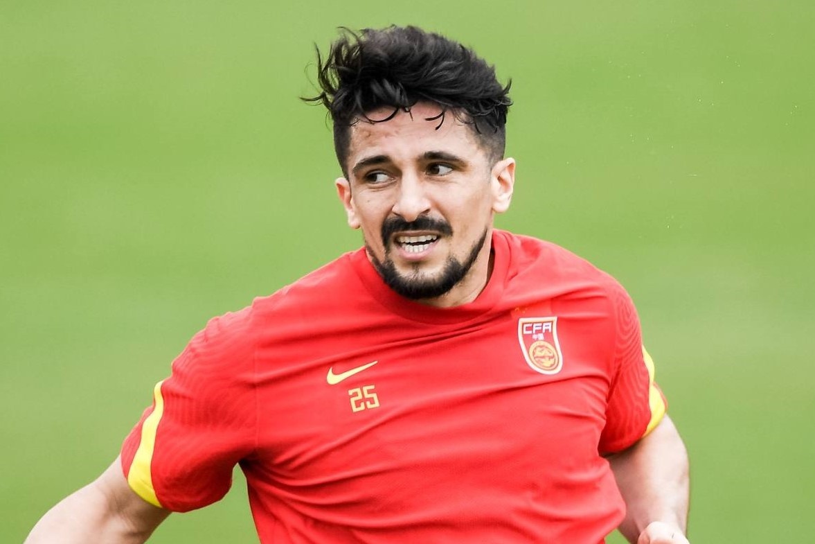 Cau thu nhap tich Trung Quoc muon thang tuyen Viet Nam va du World Cup hinh anh