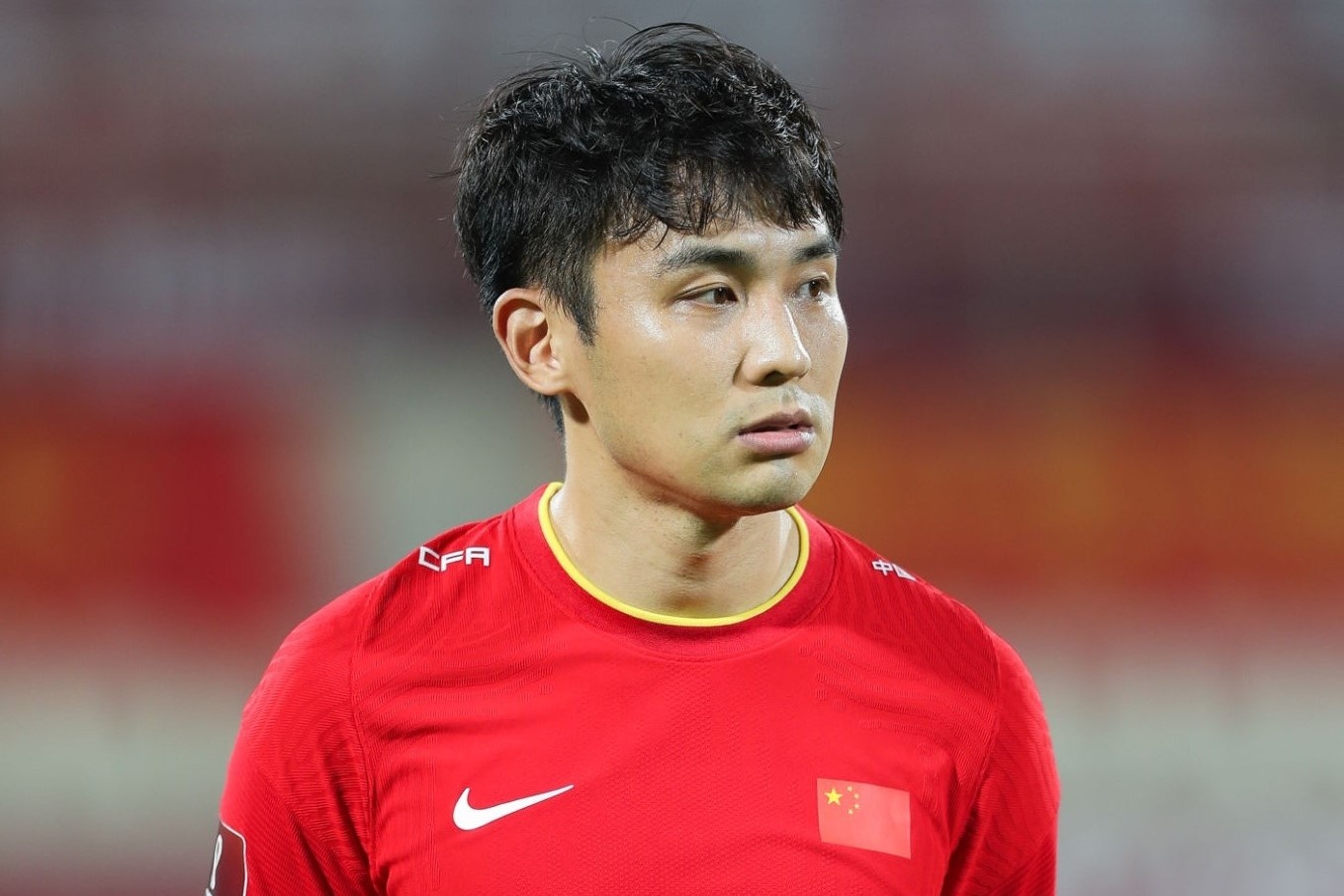 Tien ve Trung Quoc: 'Cau thu Viet Nam nho con va rat nhanh nhen' hinh anh