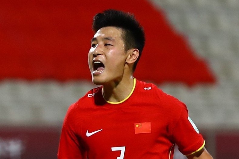 Wu Lei hoi quan cung tuyen Trung Quoc sau tran thang Real hinh anh