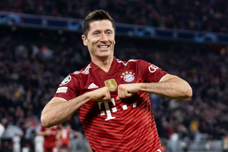 Bayern thang 5-2 tai Champions League hinh anh