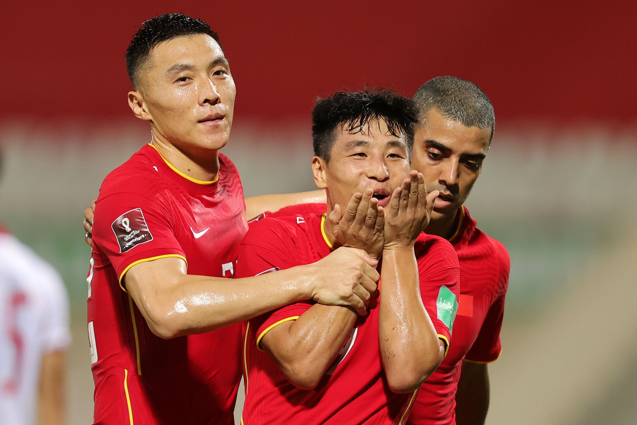 Sina: 'Nguyen nhan nao khien bong da Trung Quoc that bai?' hinh anh