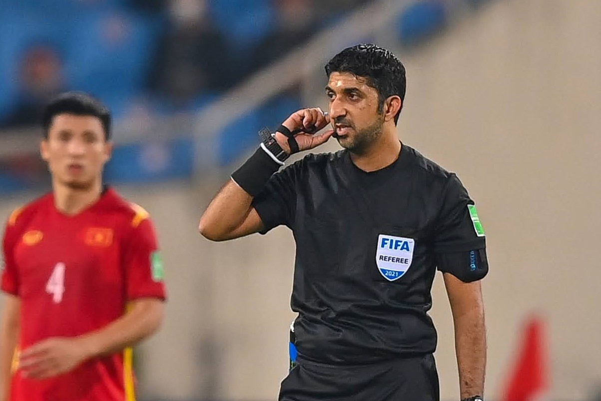 Bao Nhat Ban che quyet dinh su dung VAR cua trong tai hinh anh