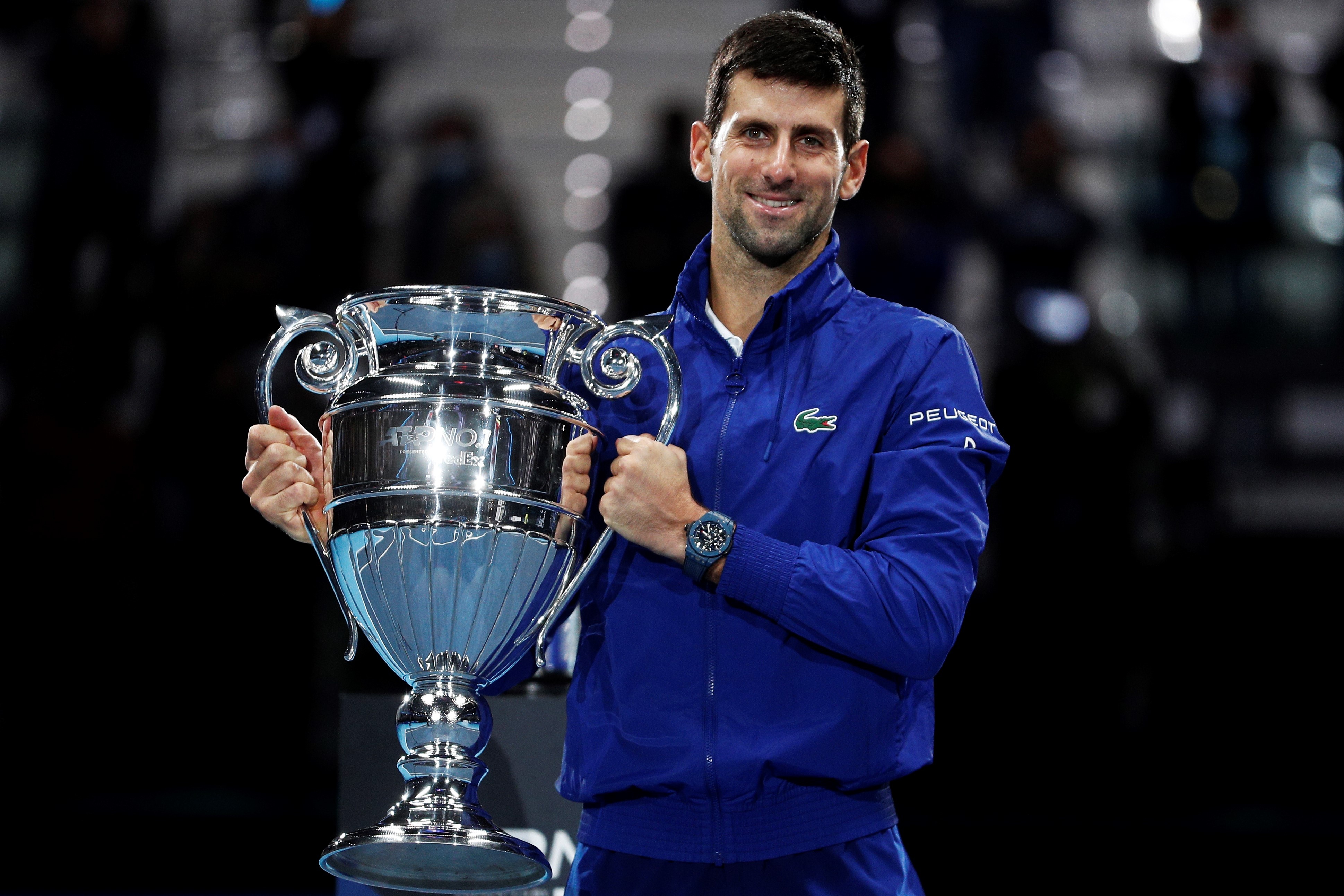 Djokovic nhan danh hieu ket thuc nam o ngoi so mot the gioi hinh anh