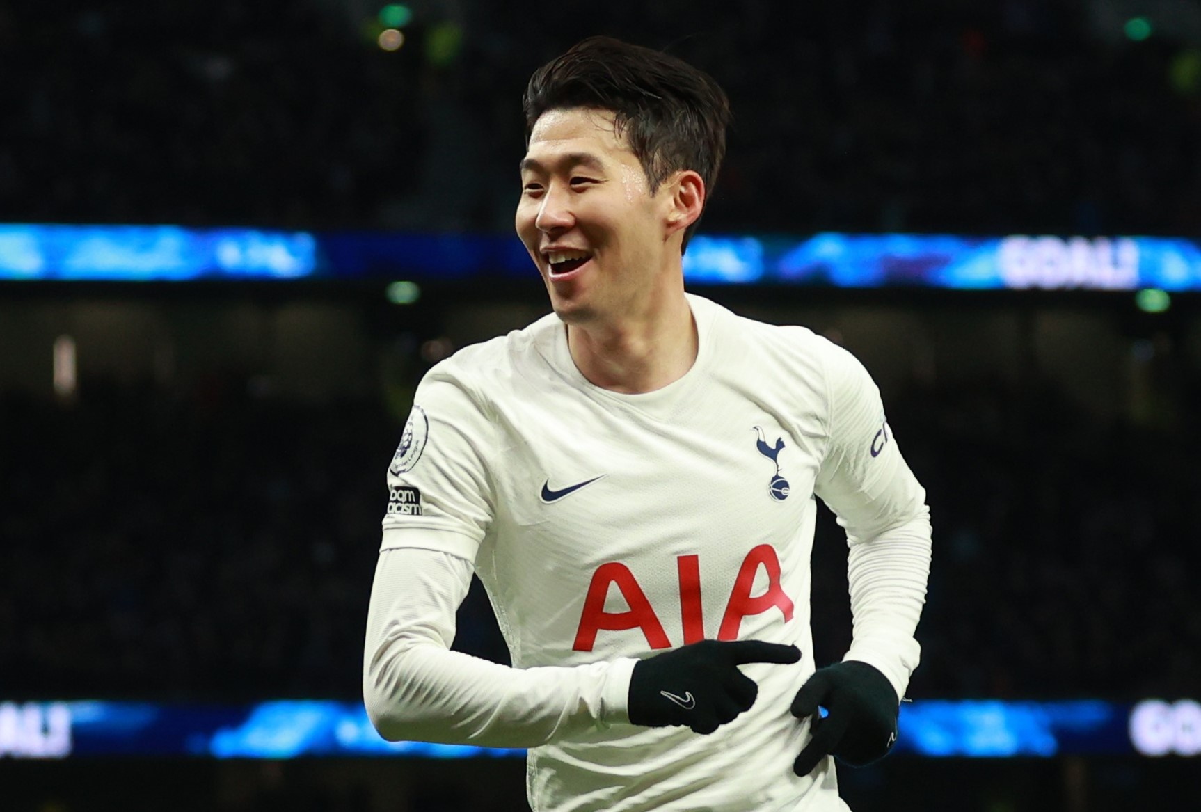 Son Heung-min giup Tottenham vuot qua Arsenal tren bang xep hang hinh anh