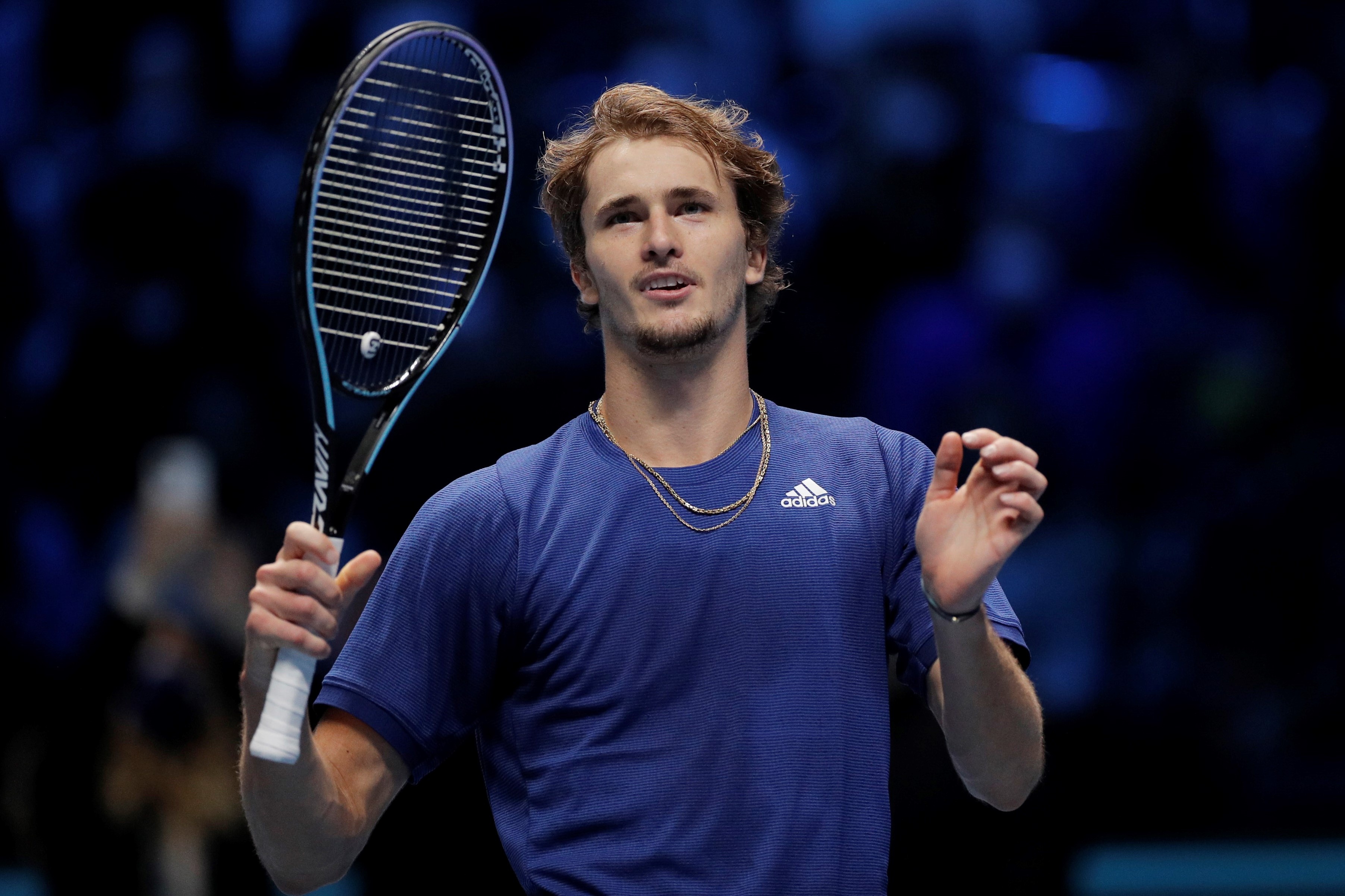 Zverev gap Djokovic tai ban ket ATP Finals hinh anh