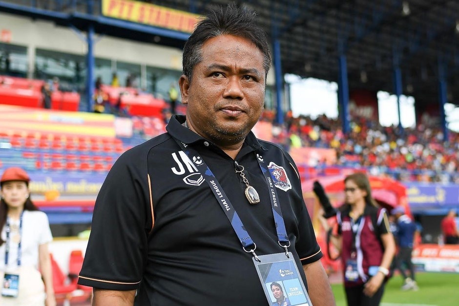 Tro ly doi Thai Lan danh gia cao tuyen Viet Nam tai AFF Cup hinh anh