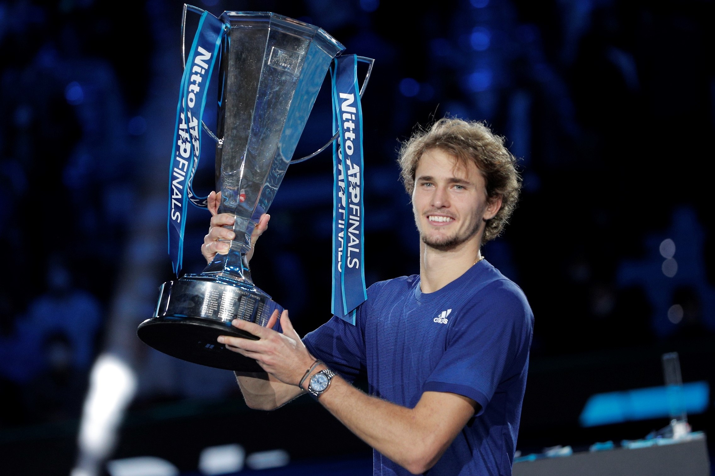 Zverev vo dich ATP Finals hinh anh